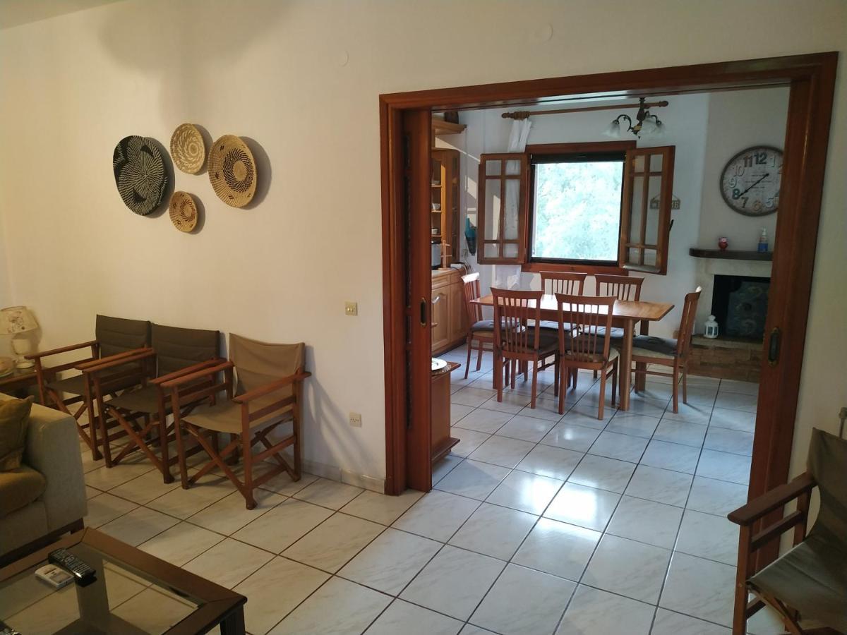 Villa Dimitris Afra ภายนอก รูปภาพ